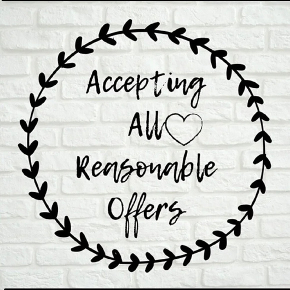 ▶NEW DIAMOND DAINTY RADIANT CUT CARVED 925 STERLING SILVER ETERNITY RING, K997 - Picture 2 of 5